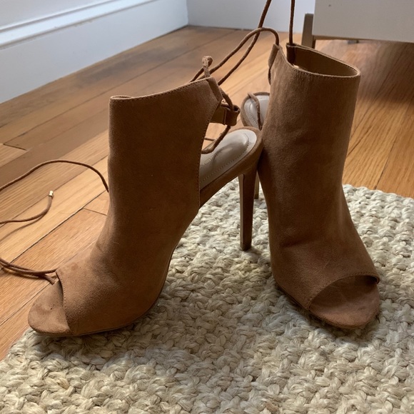 Aldo Suede Tie-up bootie heels - Picture 5 of 5